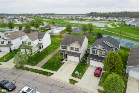 2263 Shadow Bend Drive Columbus IN 47201