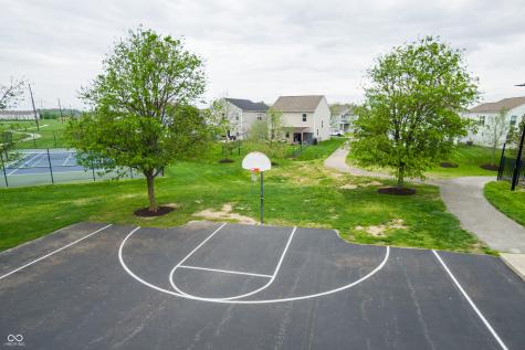 2263 Shadow Bend Drive Columbus IN 47201