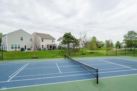 2263 Shadow Bend Drive Columbus IN 47201