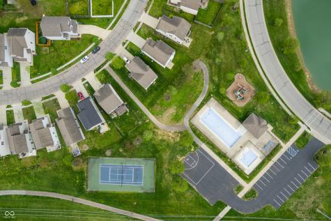 2263 Shadow Bend Drive Columbus IN 47201