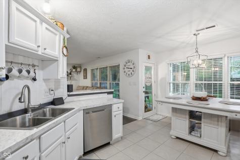 230 Wyndotte Drive Carmel IN 46032