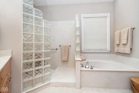 13595 Ashbury Drive Carmel IN 46032