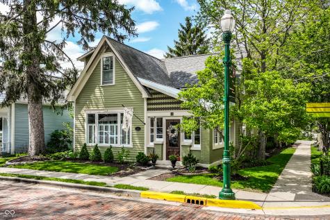 190 N Main Street Zionsville IN 46077
