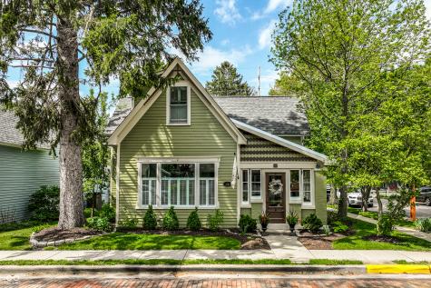 190 N Main Street Zionsville IN 46077