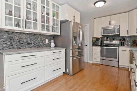 4763 Oakleigh Court Greenwood IN 46143