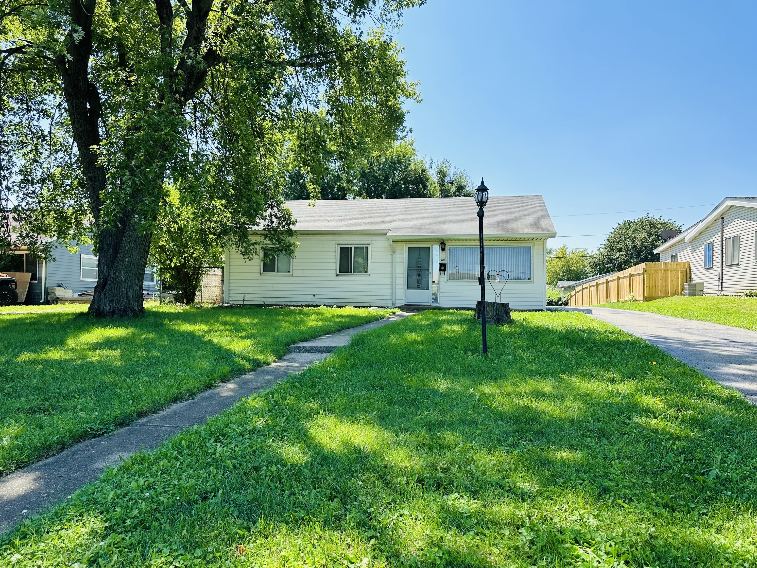 3457 Carr Avenue Indianapolis IN 46221