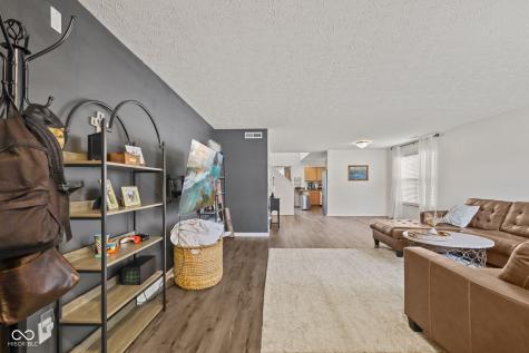 7622 Sergi Canyon Drive Indianapolis IN 46217