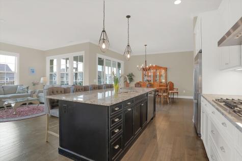 15171 Mooring Circle W Carmel IN 46033