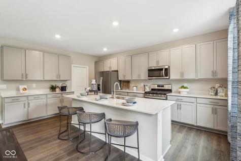 810 Pearl Street Whiteland IN 46184