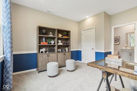 810 Pearl Street Whiteland IN 46184