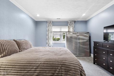 12096 Sail Place Drive Indianapolis IN 46256