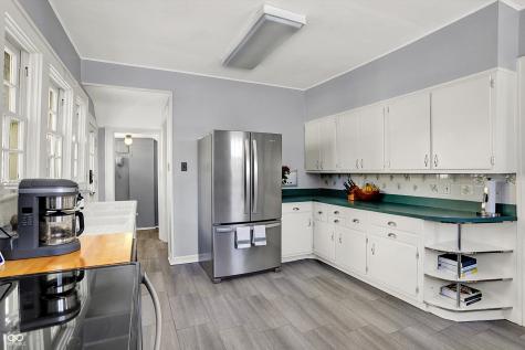 5210 E Pleasant Run Parkway North Drive Indianapolis IN 46219