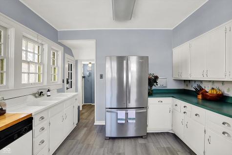 5210 E Pleasant Run Parkway North Drive Indianapolis IN 46219