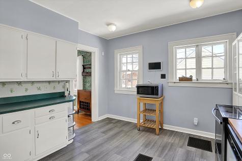 5210 E Pleasant Run Parkway North Drive Indianapolis IN 46219