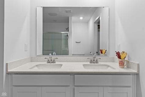 726 Oxford Lane Danville IN 46122