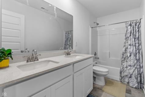 726 Oxford Lane Danville IN 46122