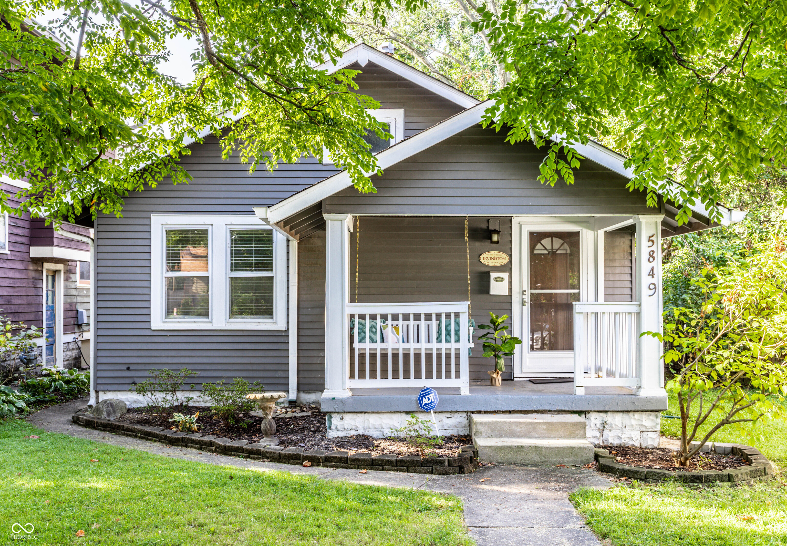 5849 Julian Avenue Indianapolis IN 46219
