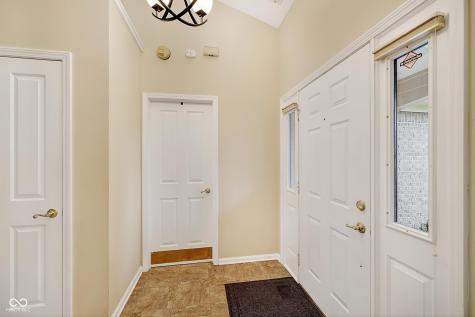7746 Winding Creek Drive Indianapolis IN 46236