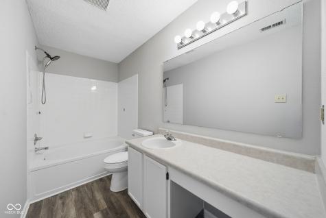 16717 Aulton Drive Noblesville IN 46060