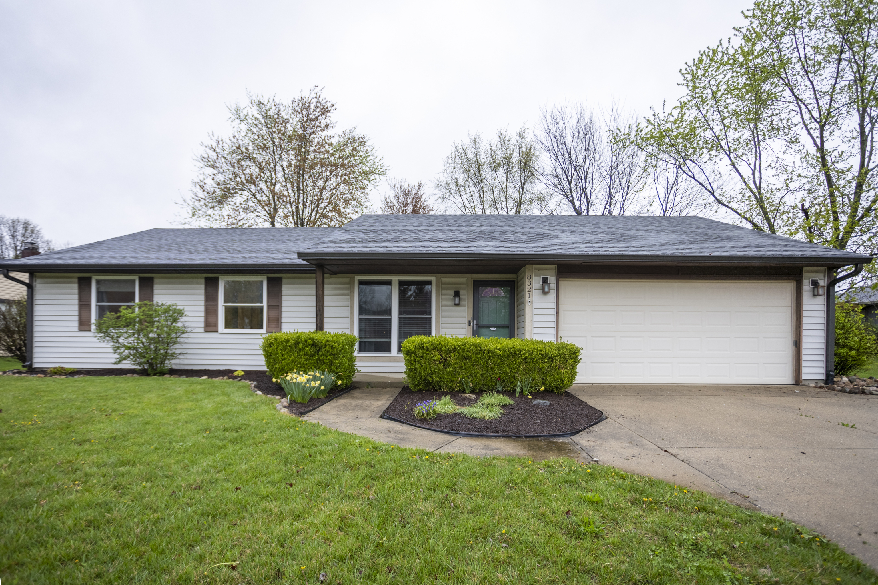 8321 Prairie Drive Indianapolis IN 46256