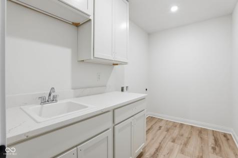 6882 Linden Woods Drive Avon IN 46123