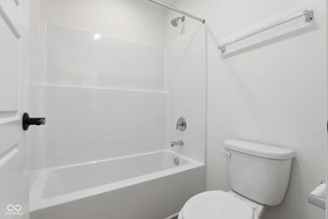 6882 Linden Woods Drive Avon IN 46123