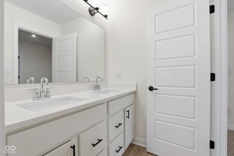 6882 Linden Woods Drive Avon IN 46123