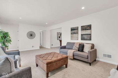 1818 Kessler Boulevard W Drive Indianapolis IN 46228
