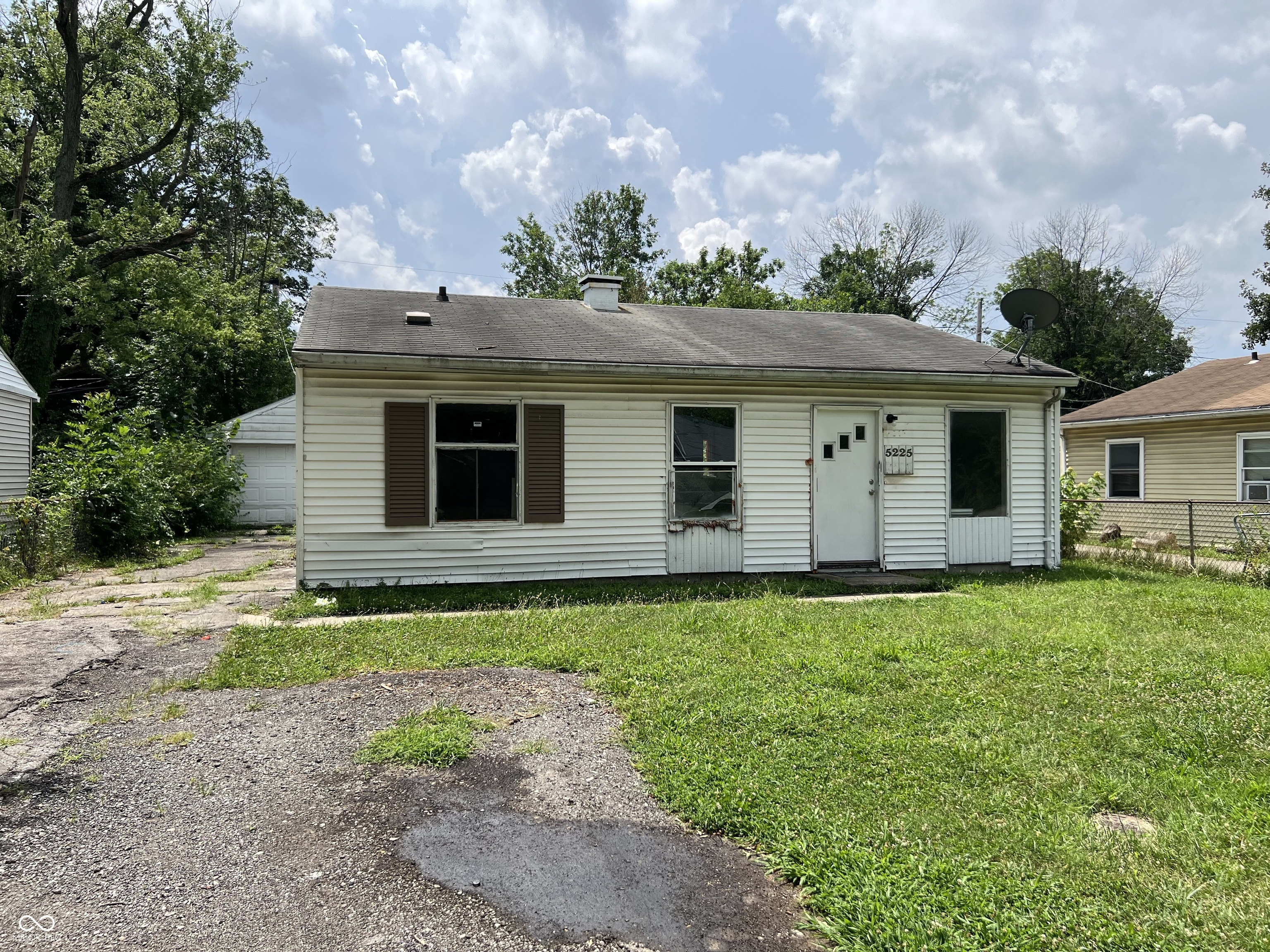 5225 E 34th Street Indianapolis IN 46218