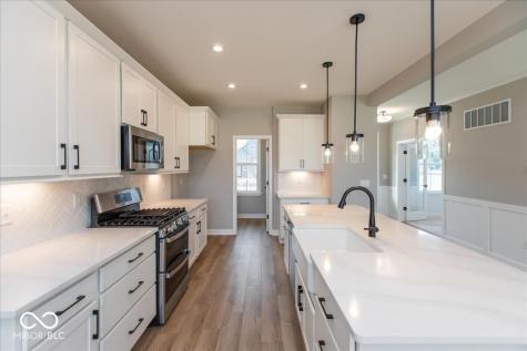 6894 Renoir Way Avon IN 46123