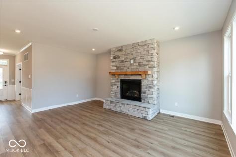 6894 Renoir Way Avon IN 46123