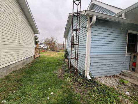 259 N Pine Street Morgantown IN 46160