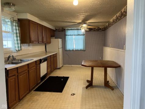 259 N Pine Street Morgantown IN 46160