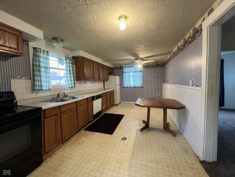 259 N Pine Street Morgantown IN 46160