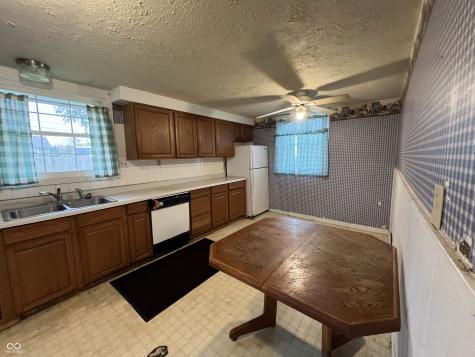 259 N Pine Street Morgantown IN 46160