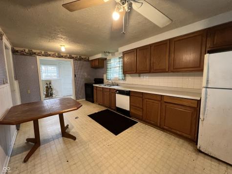 259 N Pine Street Morgantown IN 46160