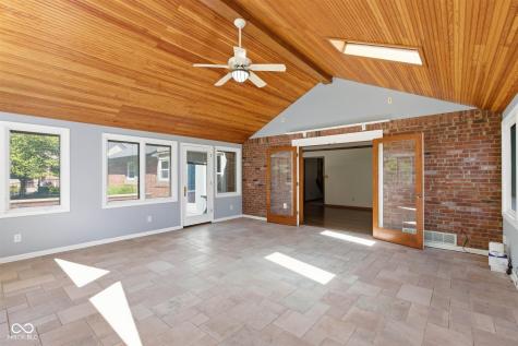 8090 Bowline Drive Indianapolis IN 46236