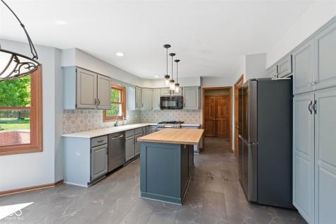 8090 Bowline Drive Indianapolis IN 46236