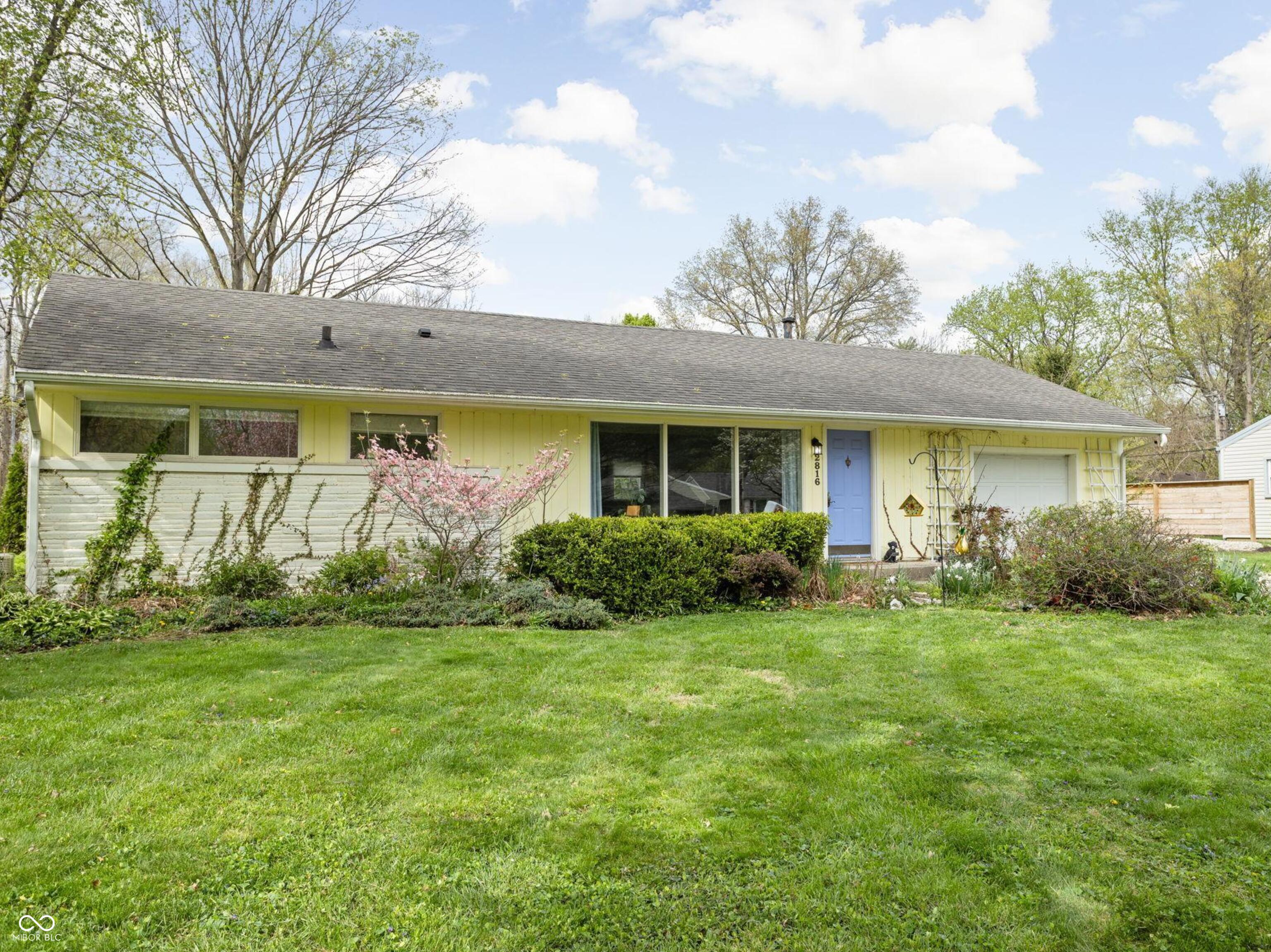 2816 Canterbury Lane Indianapolis IN 46220
