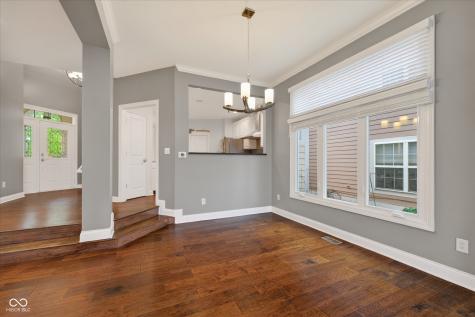 8944 Crystal River Drive Indianapolis IN 46240