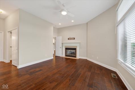 8944 Crystal River Drive Indianapolis IN 46240