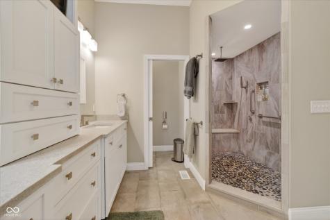 8944 Crystal River Drive Indianapolis IN 46240