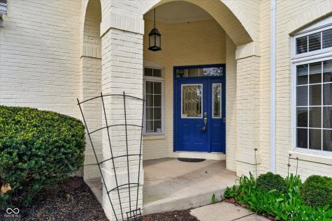 8944 Crystal River Drive Indianapolis IN 46240