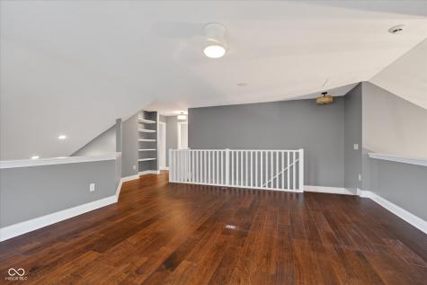8944 Crystal River Drive Indianapolis IN 46240