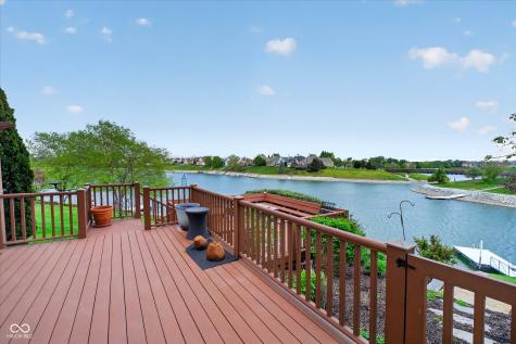 8944 Crystal River Drive Indianapolis IN 46240