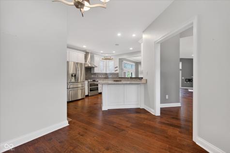8944 Crystal River Drive Indianapolis IN 46240