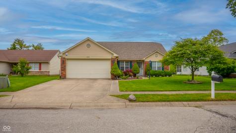 1605 Warren Lake Court Indianapolis IN 46229