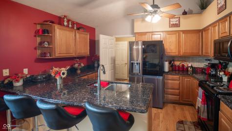 1605 Warren Lake Court Indianapolis IN 46229