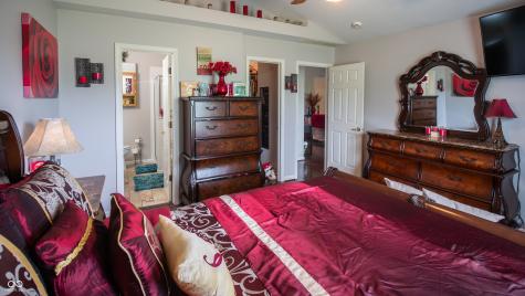 1605 Warren Lake Court Indianapolis IN 46229