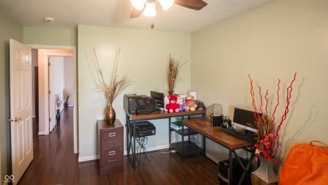 1605 Warren Lake Court Indianapolis IN 46229